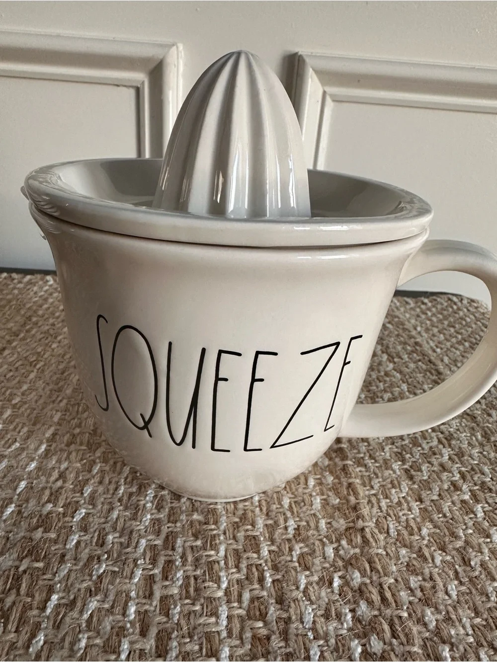 Rae Dunn “SQUEEZE” Citrus Juicer Mug White Ceramic Lemon Orange Press